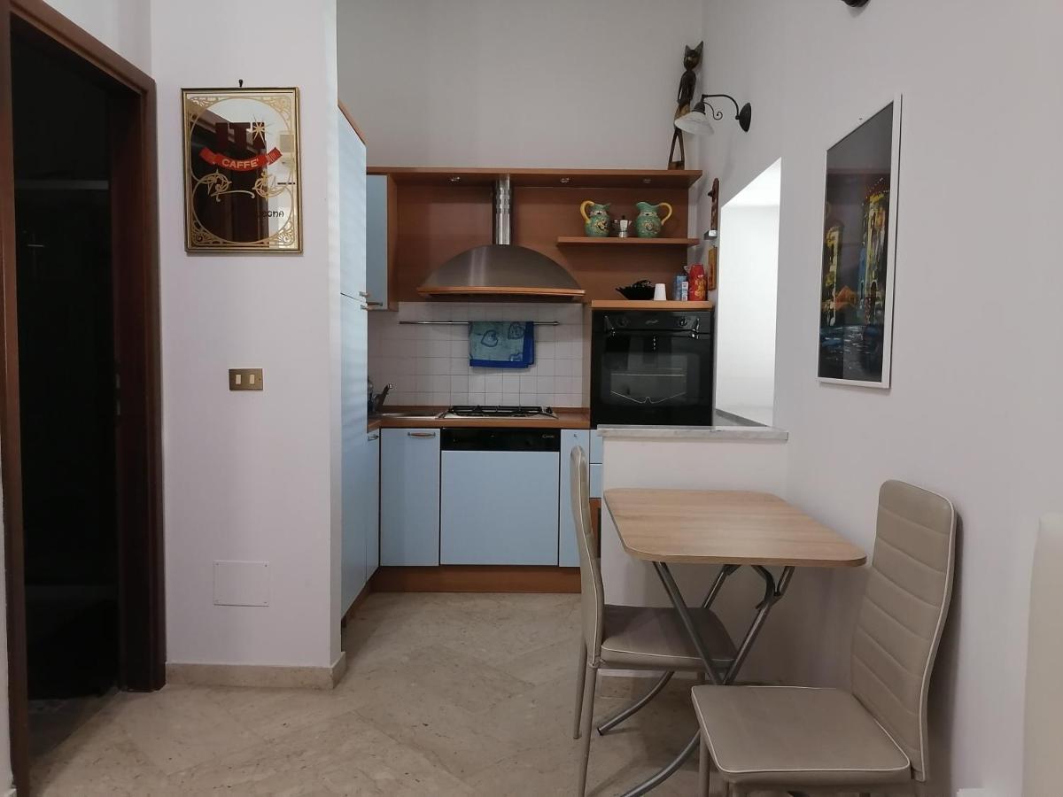 A Due Passi Appartament Otel Palermo Dış mekan fotoğraf