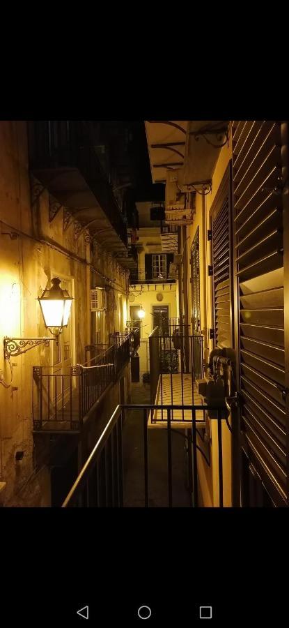 A Due Passi Appartament Otel Palermo Dış mekan fotoğraf