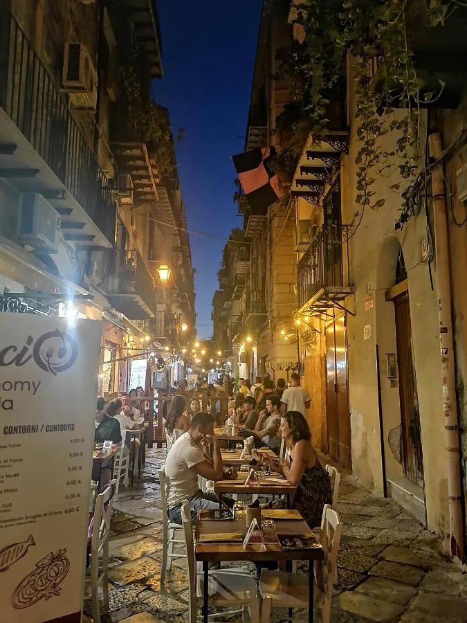 A Due Passi Appartament Otel Palermo Dış mekan fotoğraf