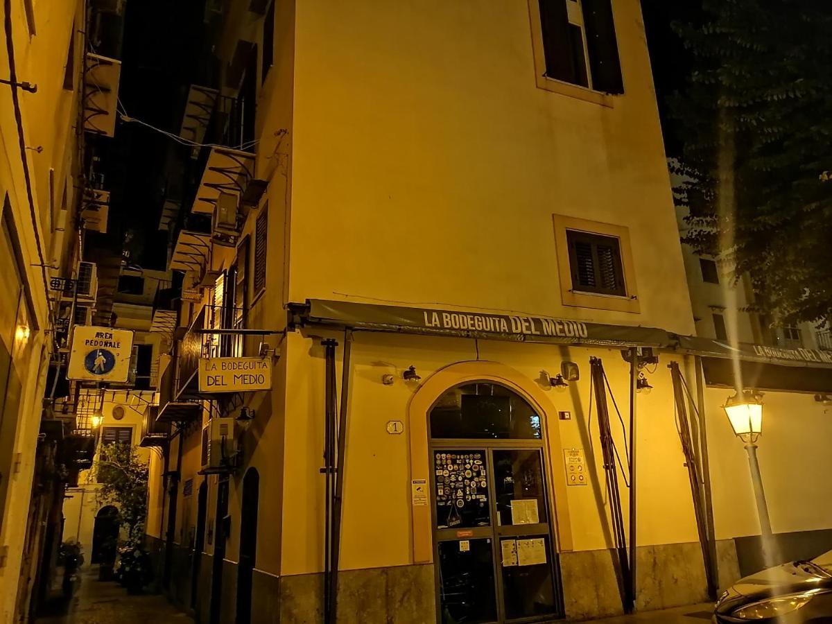 A Due Passi Appartament Otel Palermo Dış mekan fotoğraf