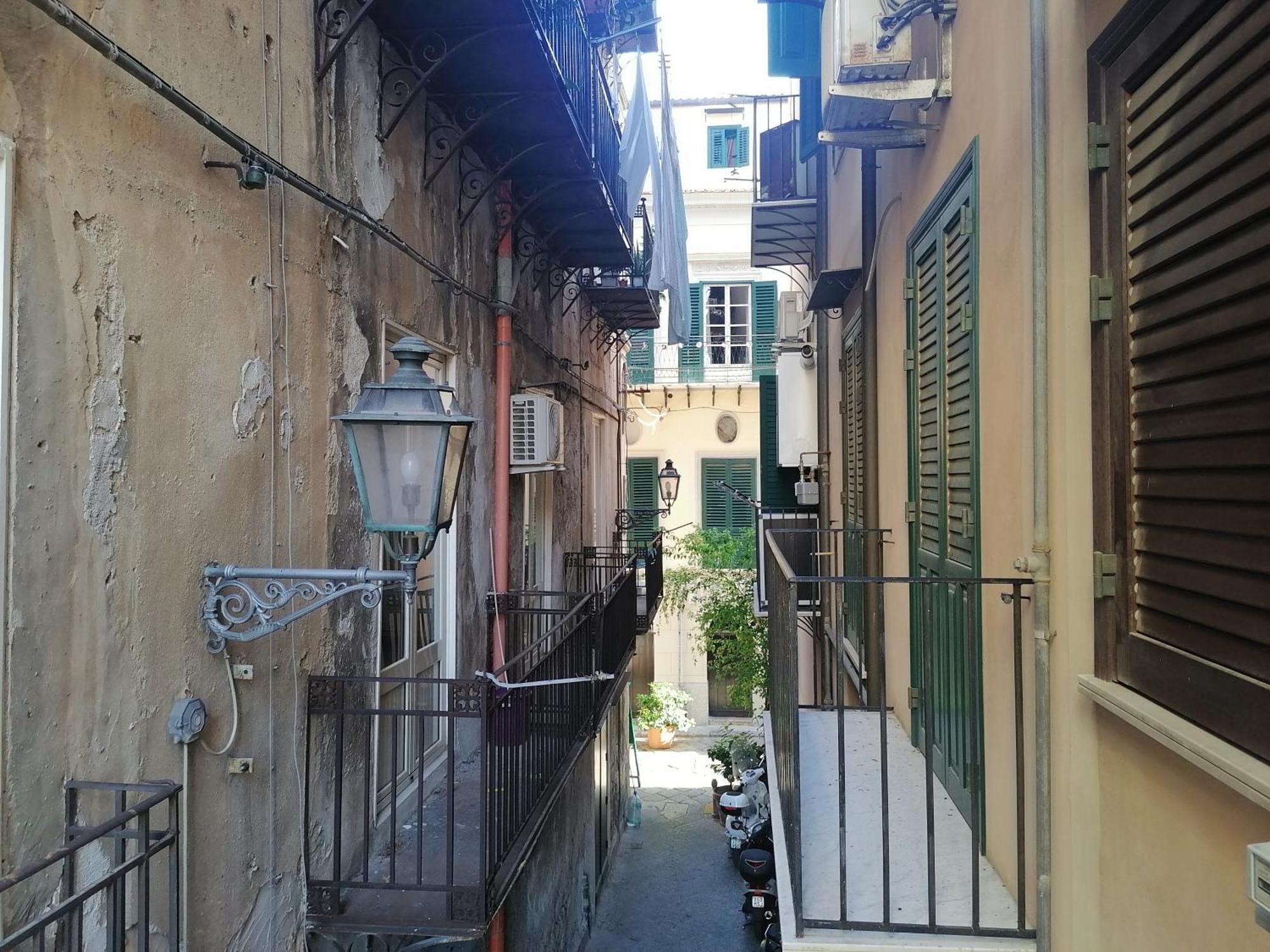 A Due Passi Appartament Otel Palermo Oda fotoğraf